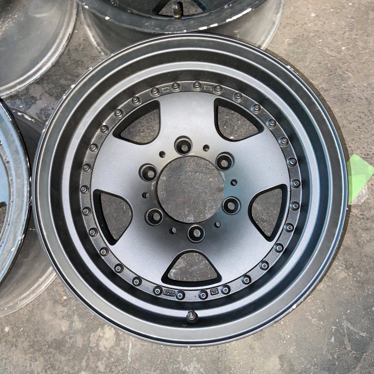 【希少】BS BRIDGESTONE BERG ベルグ 社外ホイール 15インチ 4本 8.5J6HPCD139.7-33 深リム　(VHQ063) Yahoo!オークション - BERG ベルグ BRIDGESTONE BS製 深リム 15インチ
