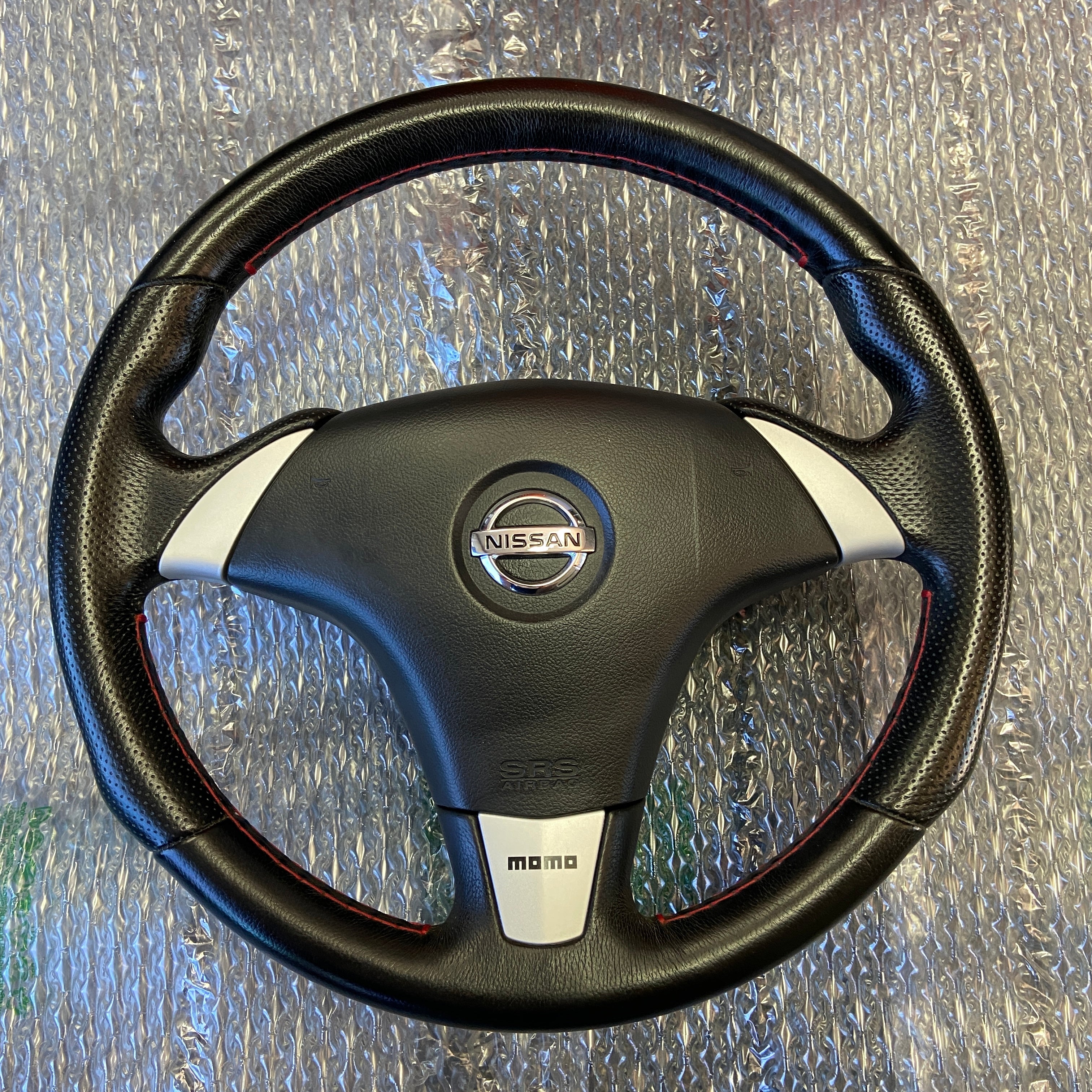 MOMO Nissan Factory Option OEM autech Steering Wheel – MMI